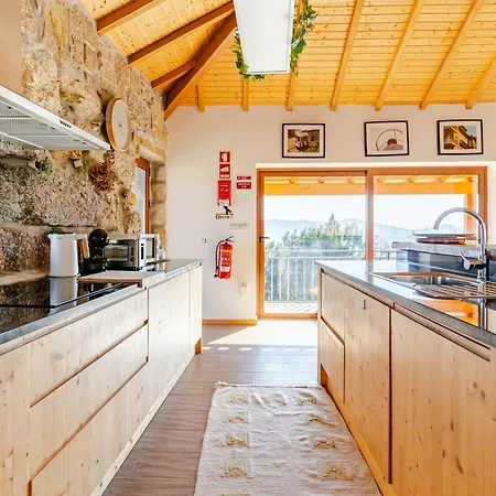 Casa Do Sol Com Piscina And Sauna Para 6 Pessoas Semesterbostad Celorico De Basto