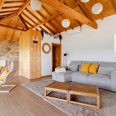 Casa Do Sol Com Piscina And Sauna 6 Pessoas Holiday home *